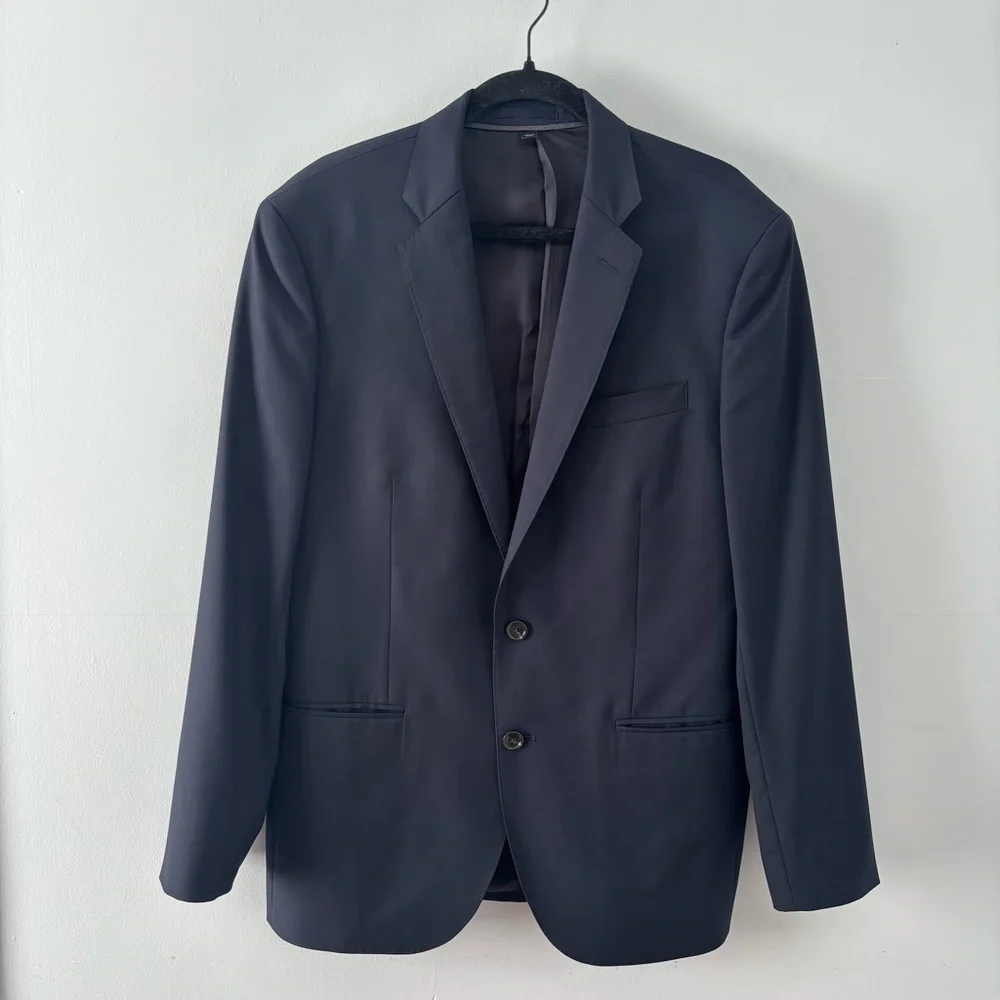 J. Crew Men’s Ludlow Classic-Fit Suit Jacket with Center Vent in Italian Wool